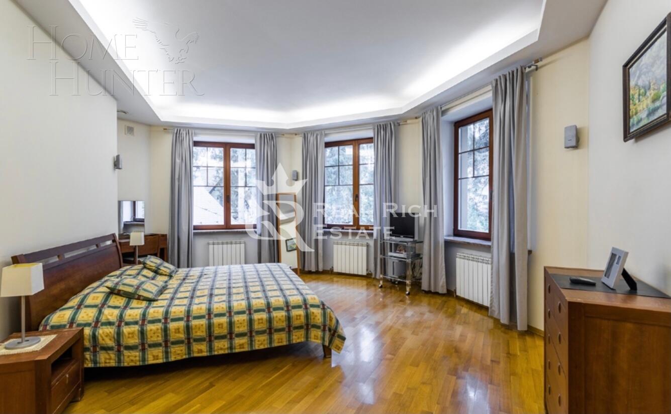 2-этажный коттедж 570 м² с отделкой