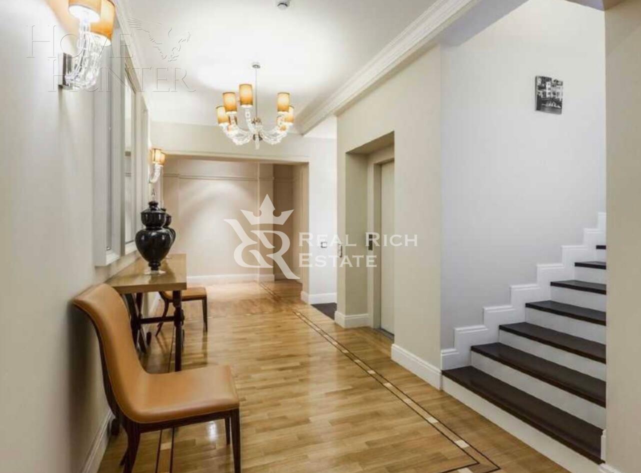 2-этажный коттедж 850 м² с отделкой