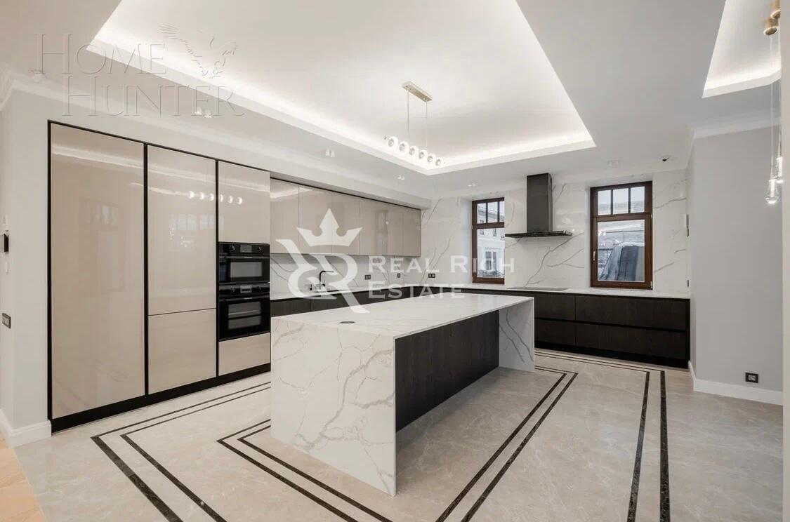 2-этажный коттедж 800 м² с отделкой