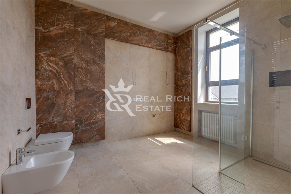 2-этажный коттедж 380 м² с отделкой