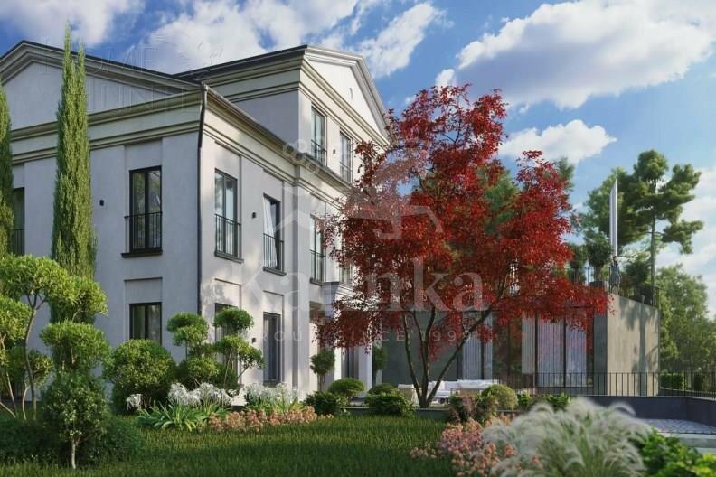 3-этажный коттедж 1 200 м² без отделки