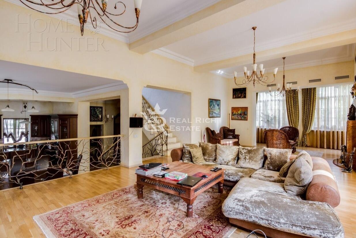 2-этажный коттедж 550 м² с отделкой