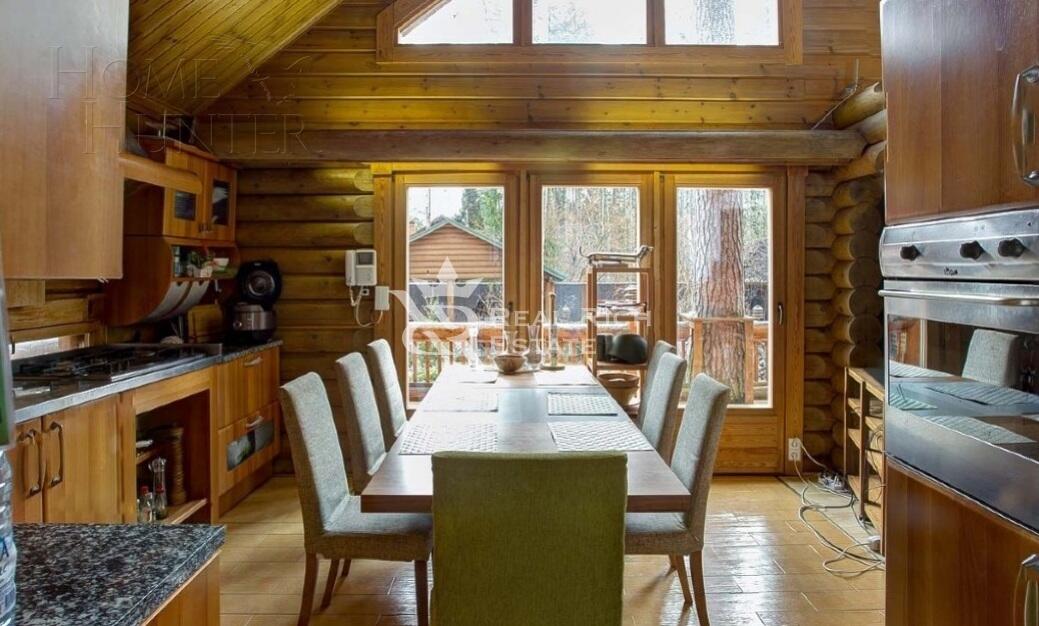 2-этажный коттедж 300 м² с отделкой