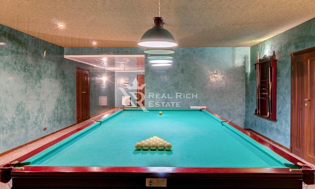 2-этажный коттедж 1 080 м² с отделкой