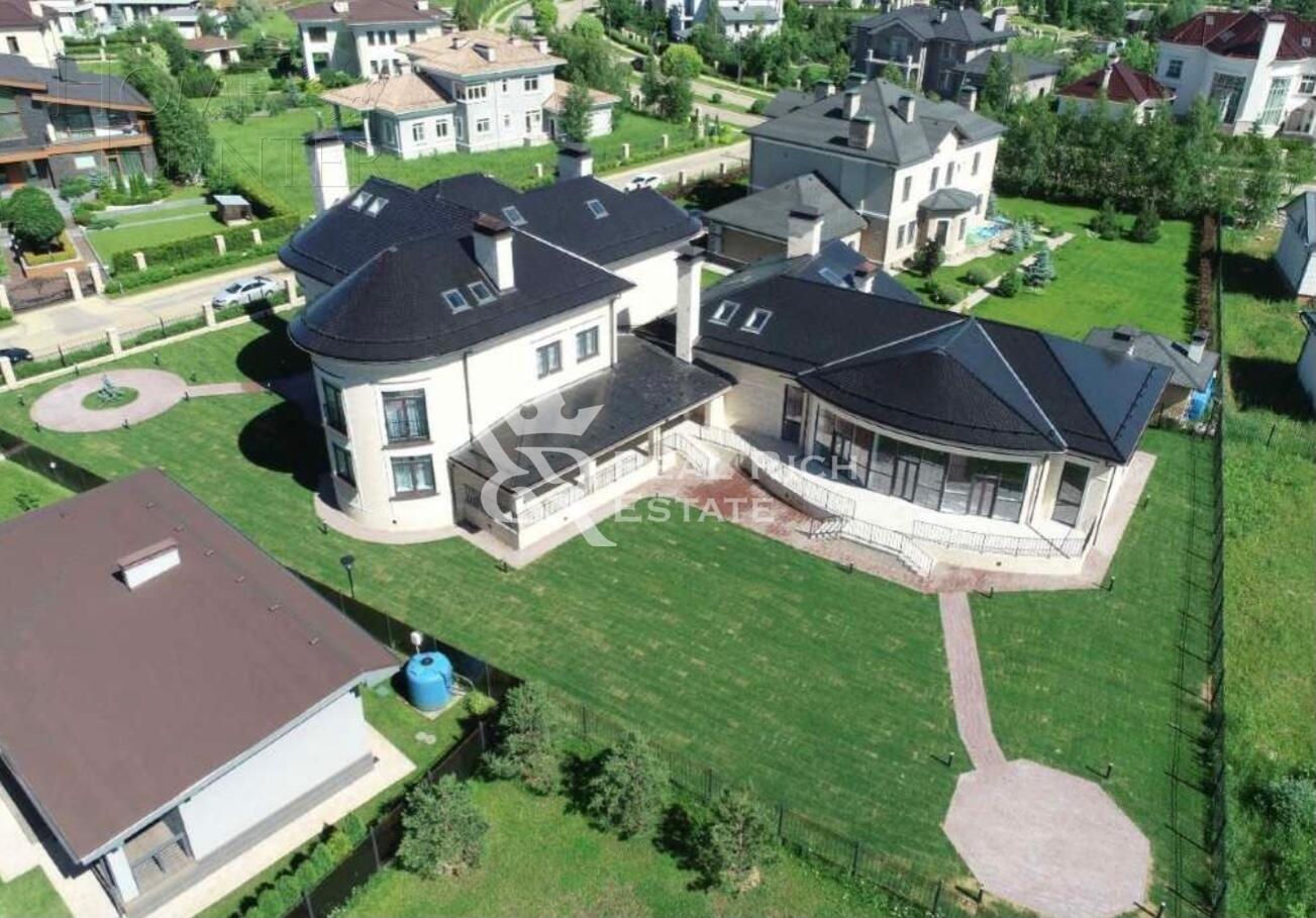 2-этажный коттедж 1 151 м² с отделкой