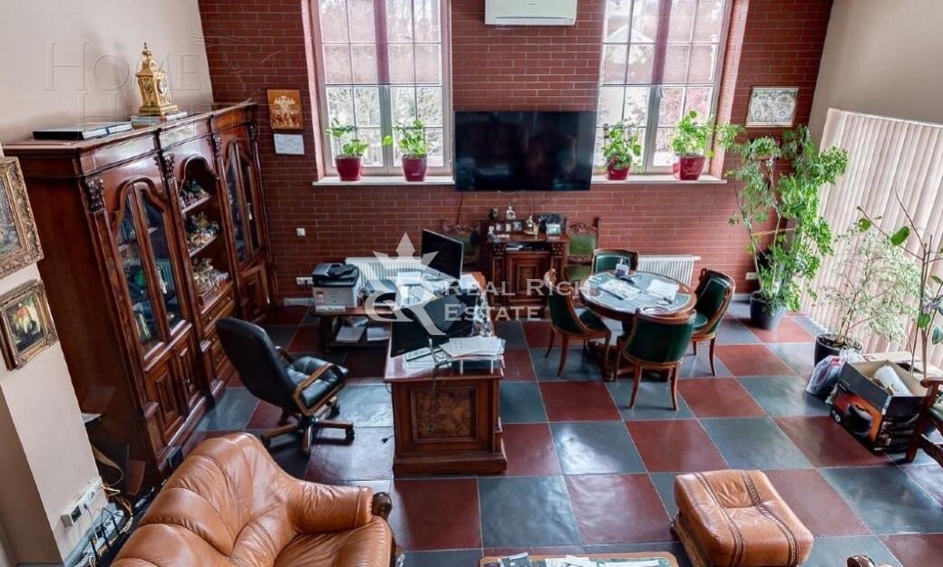 2-этажный коттедж 550 м² с отделкой