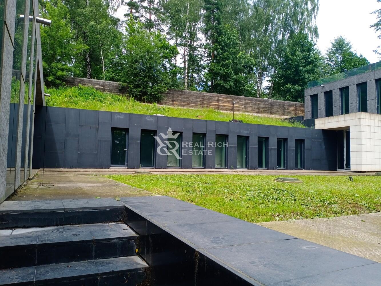 2-этажный коттедж 758 м² без отделки