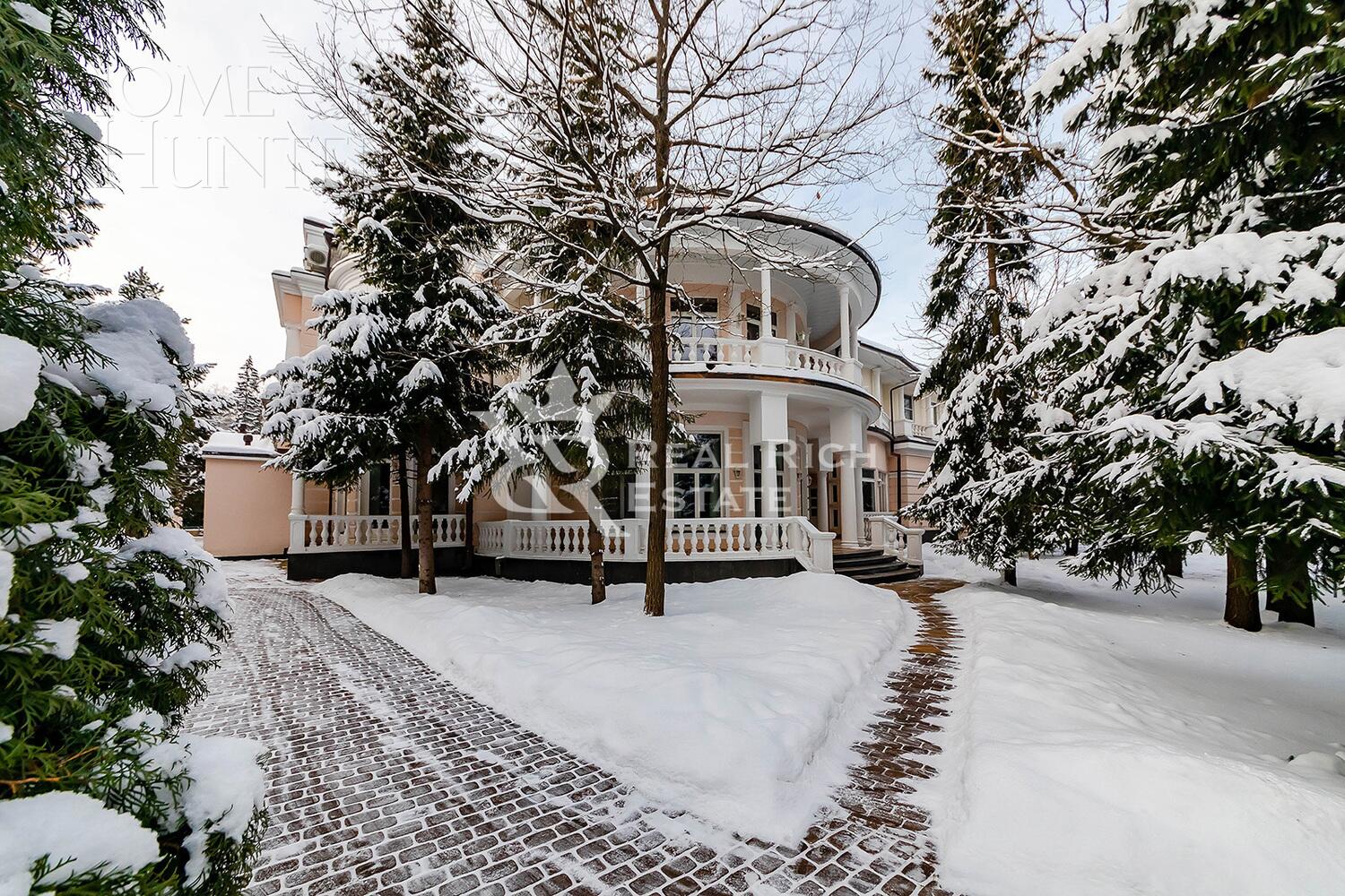 2-этажный коттедж 900 м² с отделкой