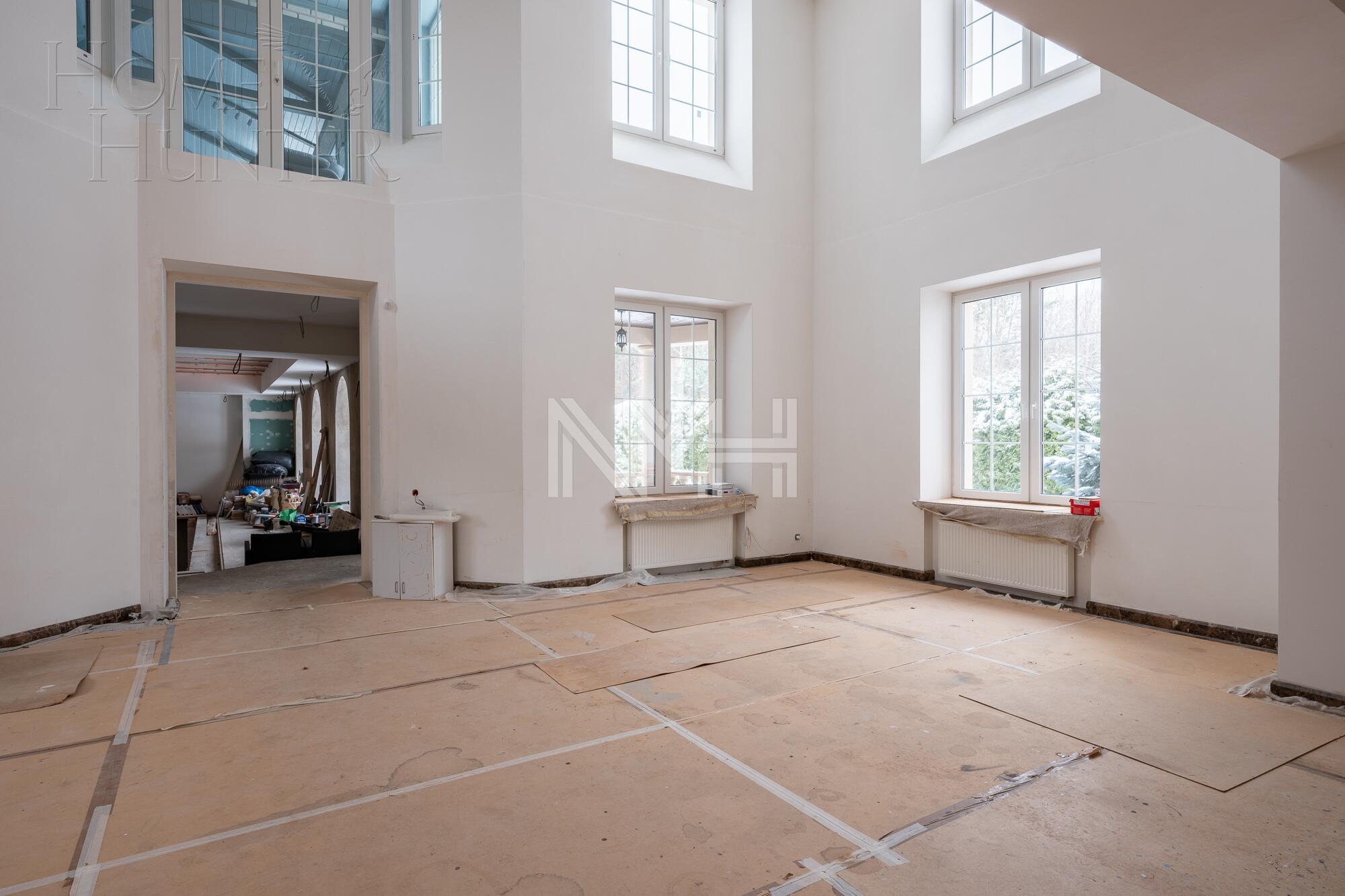 3-этажный коттедж 1 162 м² с отделкой