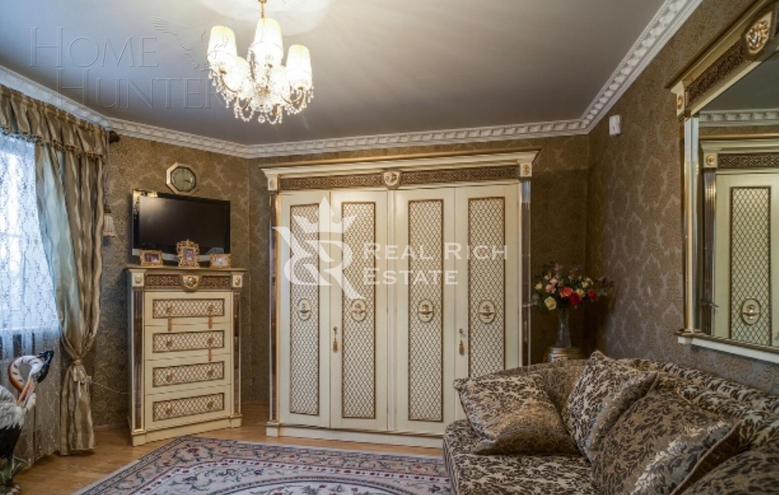 2-этажный коттедж 250 м² с отделкой