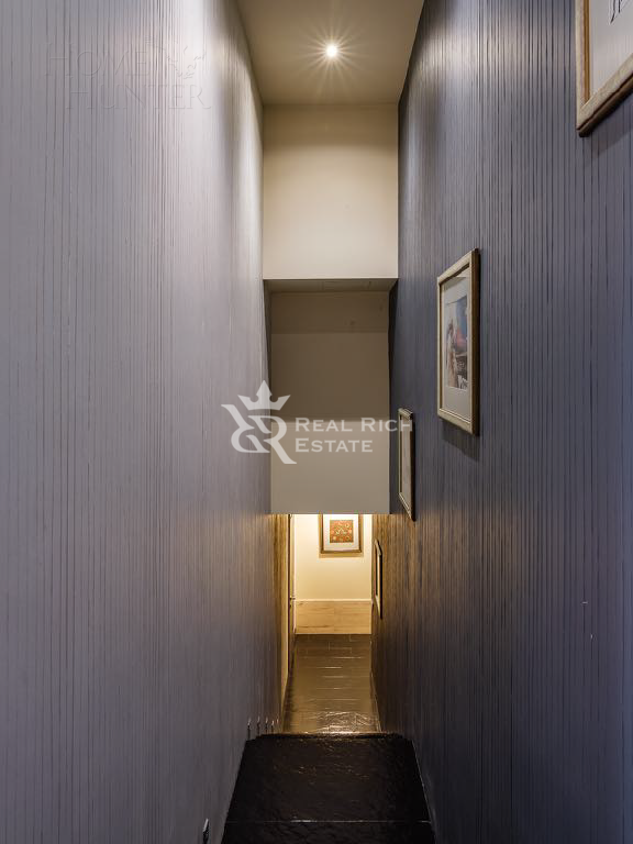 2-этажный коттедж 1 232 м² с отделкой