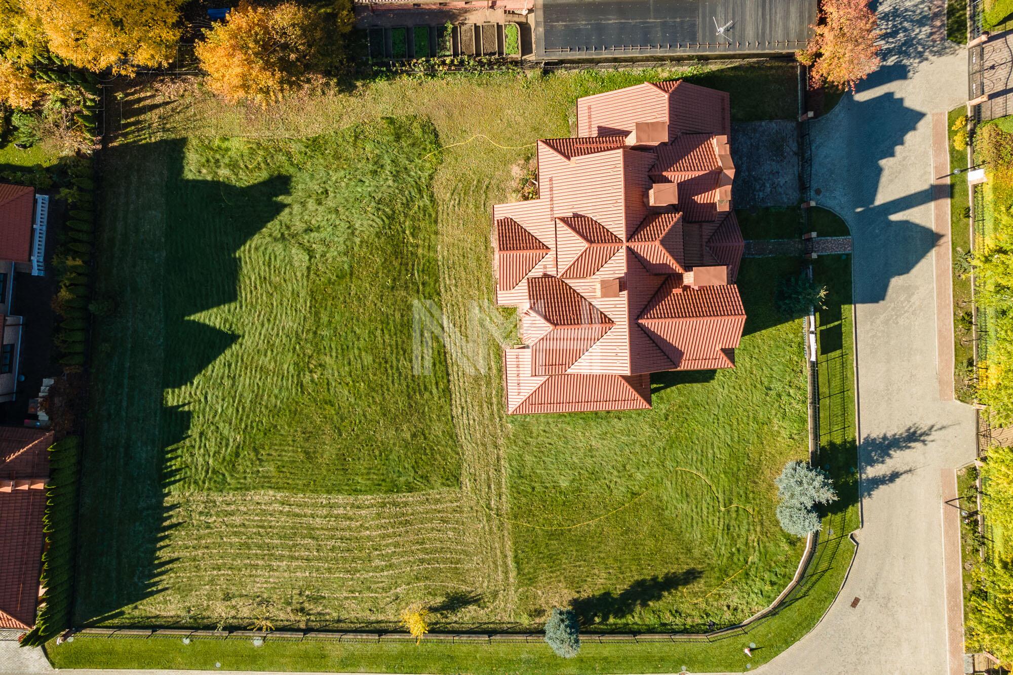 2-этажный коттедж 432.2 м² без отделки