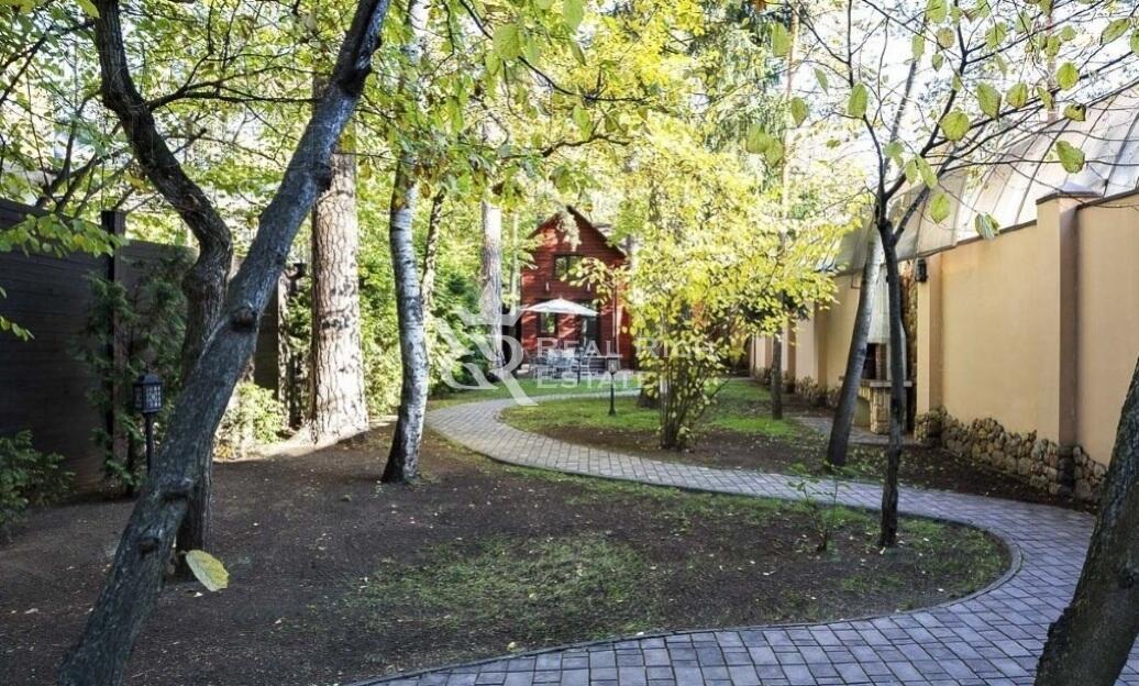 2-этажный коттедж 450 м² с отделкой