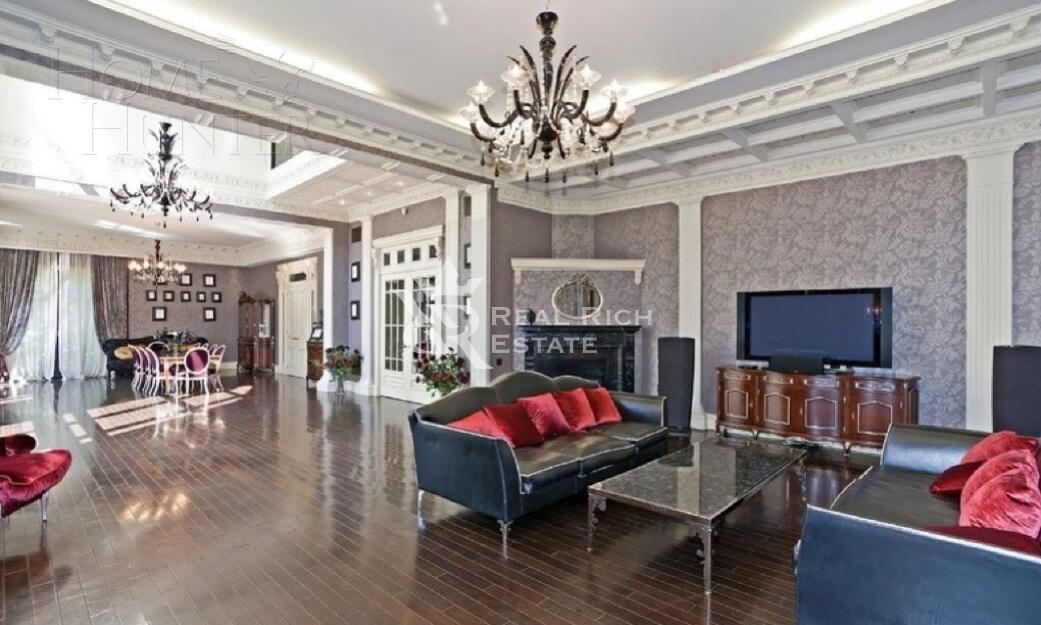 2-этажный коттедж 1 360 м² с отделкой