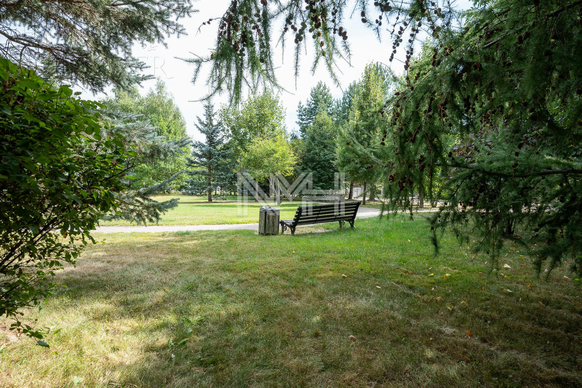 2-этажный коттедж 550 м² без отделки