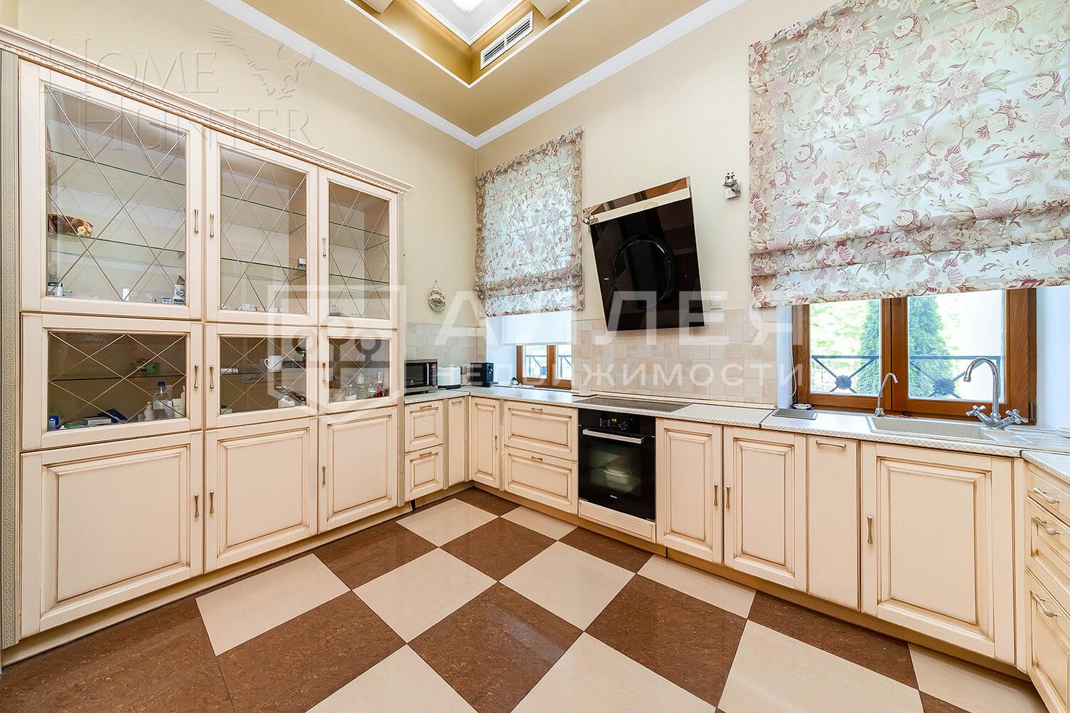 2-этажный коттедж 535 м² с отделкой