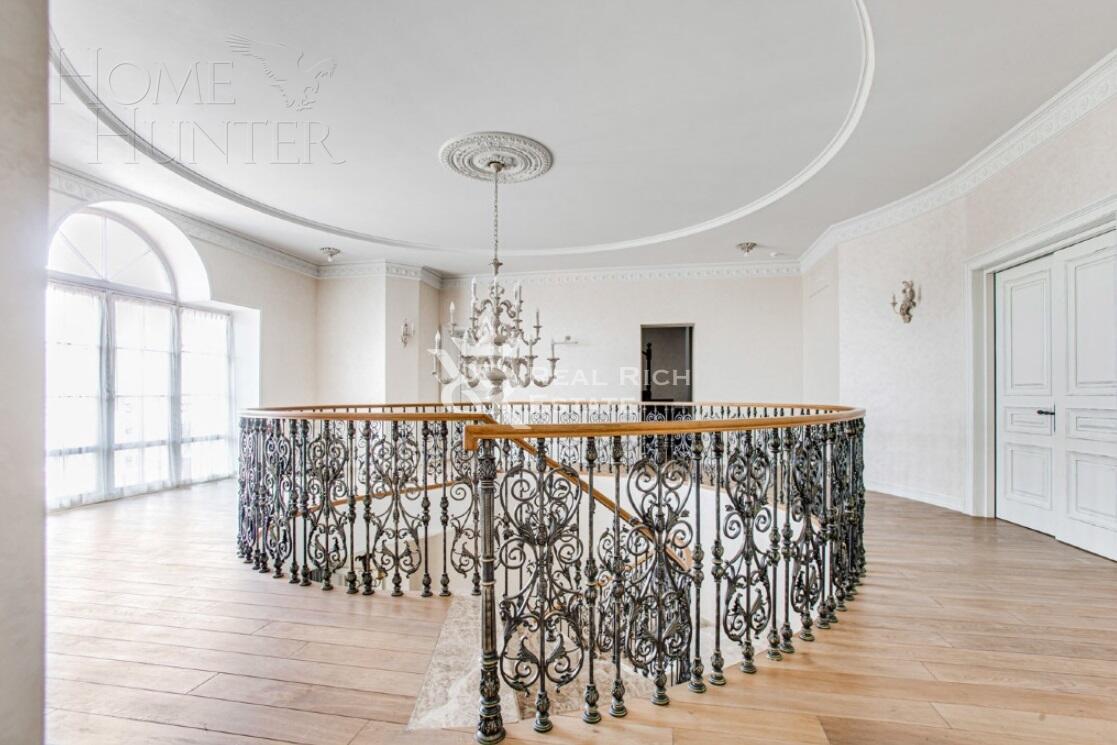 2-этажный коттедж 920 м² с отделкой