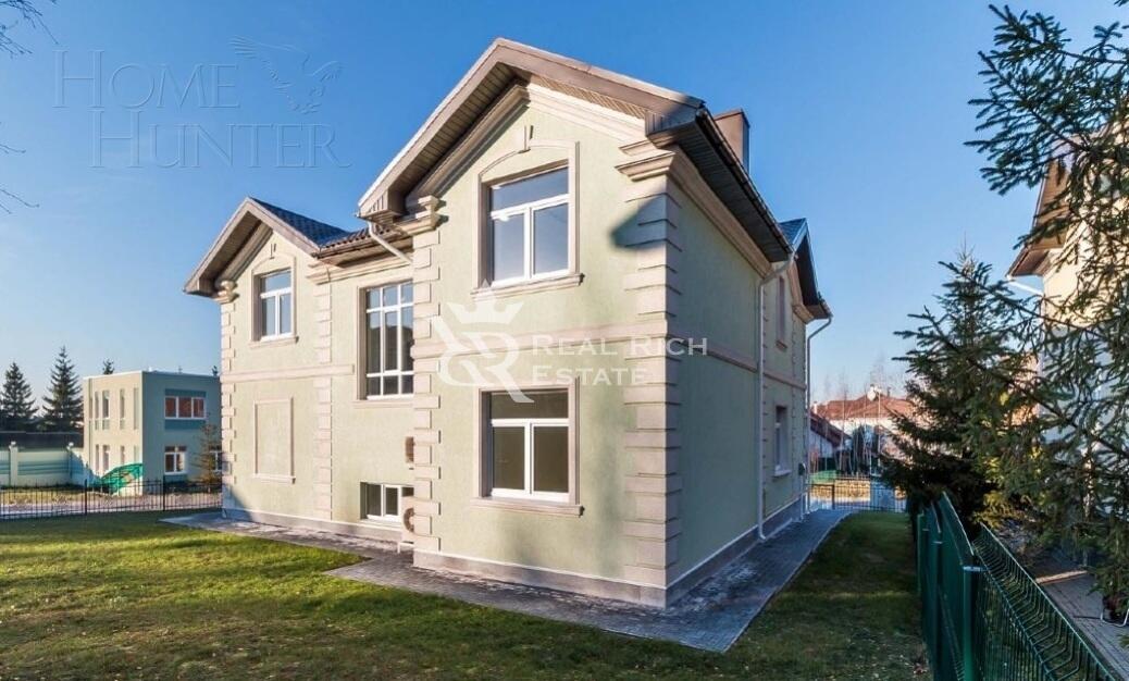 2-этажный коттедж 330 м² с отделкой