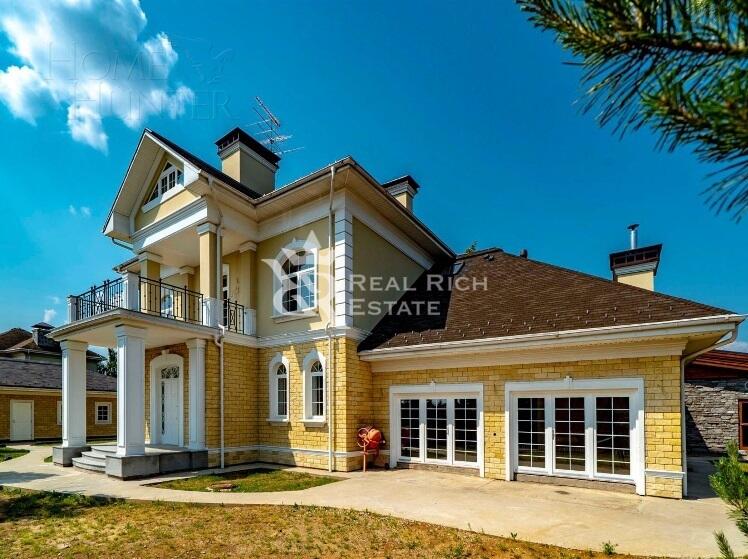 2-этажный коттедж 470 м² с отделкой