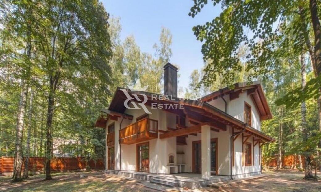 2-этажный коттедж 650 м² без отделки