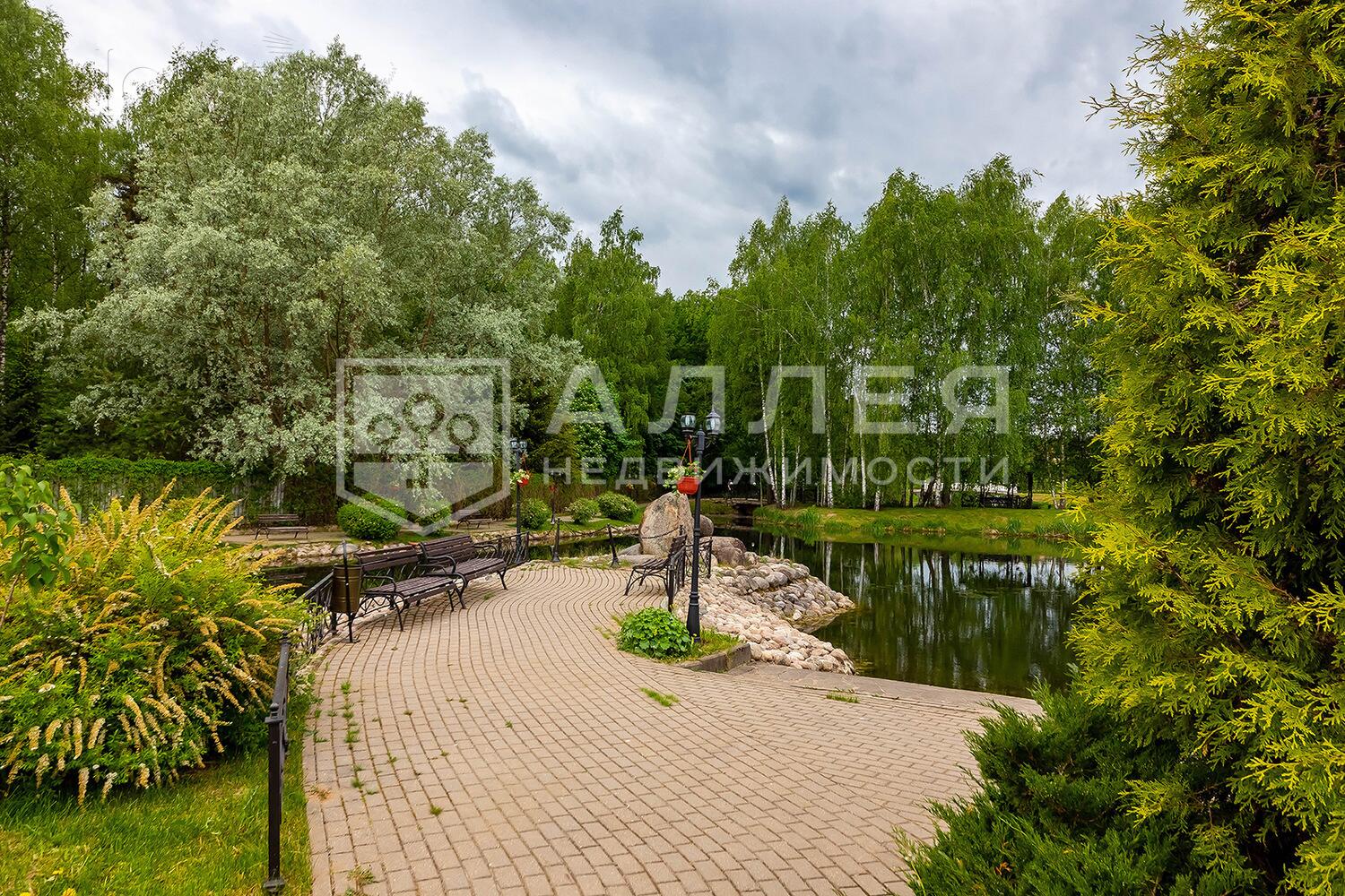 2-этажный коттедж 490 м² с отделкой