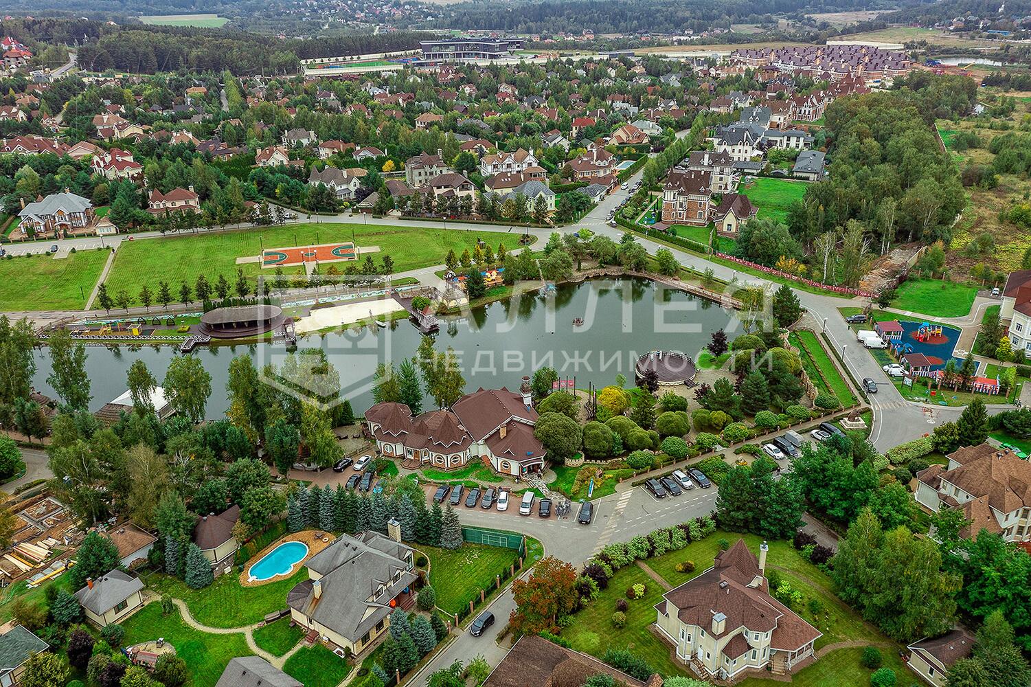 2-этажный коттедж 948 м² с отделкой