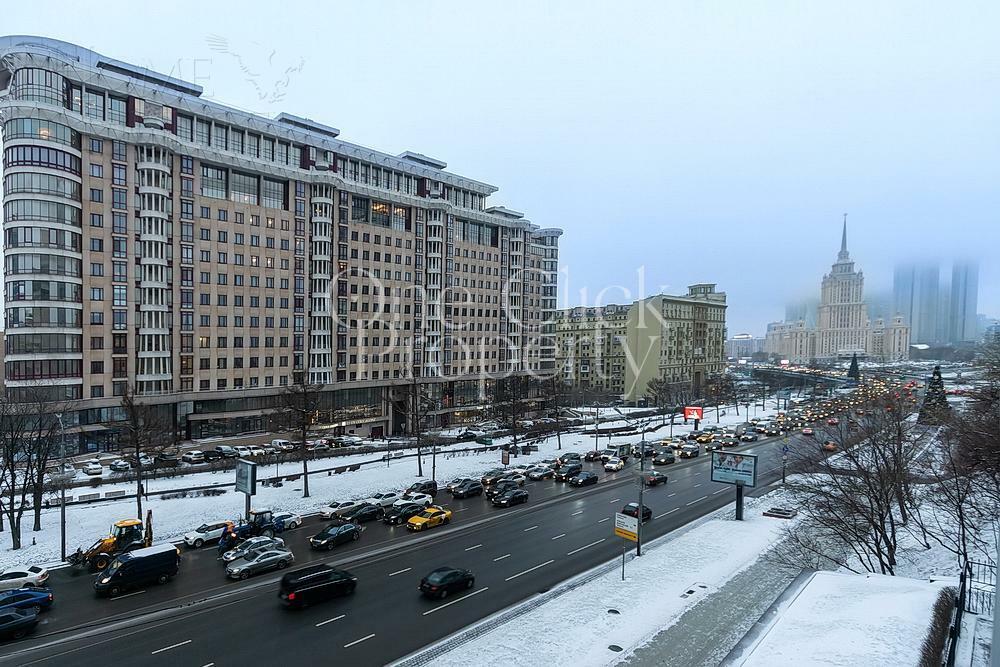 2-КОМН. АПАРТАМЕНТЫ С ОТДЕЛКОЙ 80.8 М² НА 3 ЭТАЖЕ