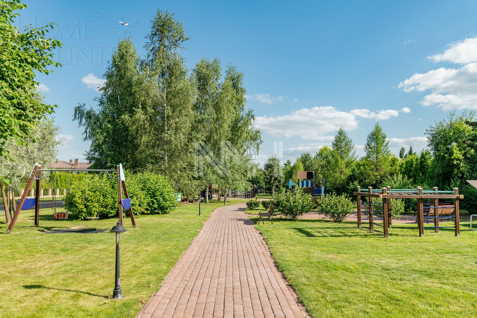 2-этажный коттедж 442 м² с отделкой