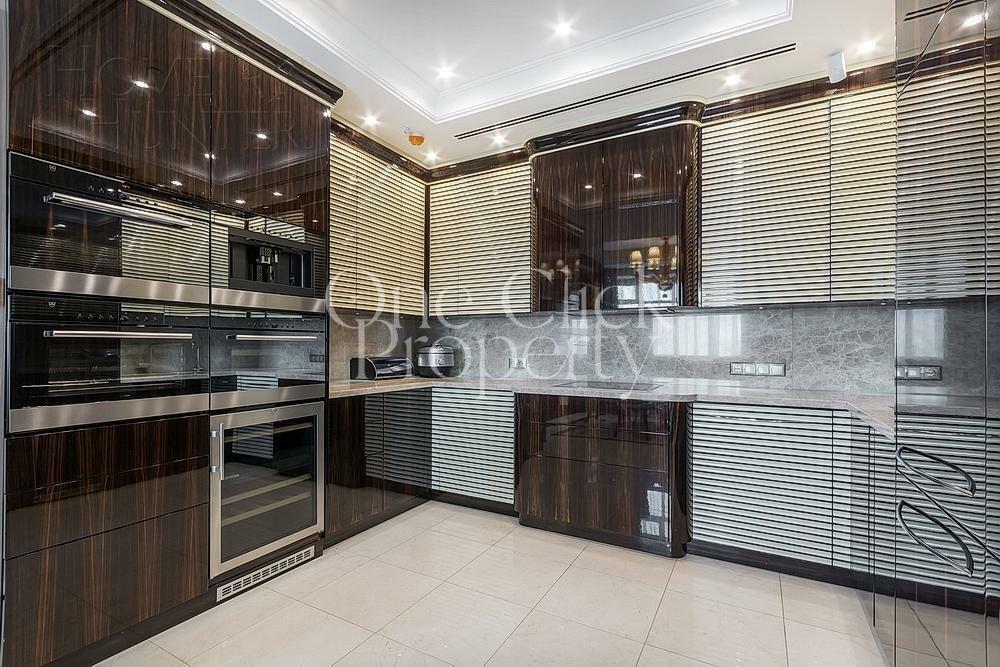 2-УРОВНЕВАЯ КВАРТИРА С ОТДЕЛКОЙ 228 М² НА 44 ЭТАЖЕ