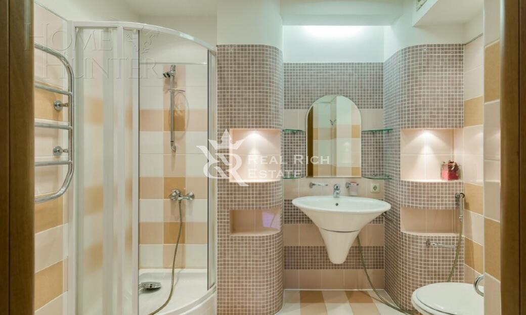 2-этажный коттедж 490 м² с отделкой