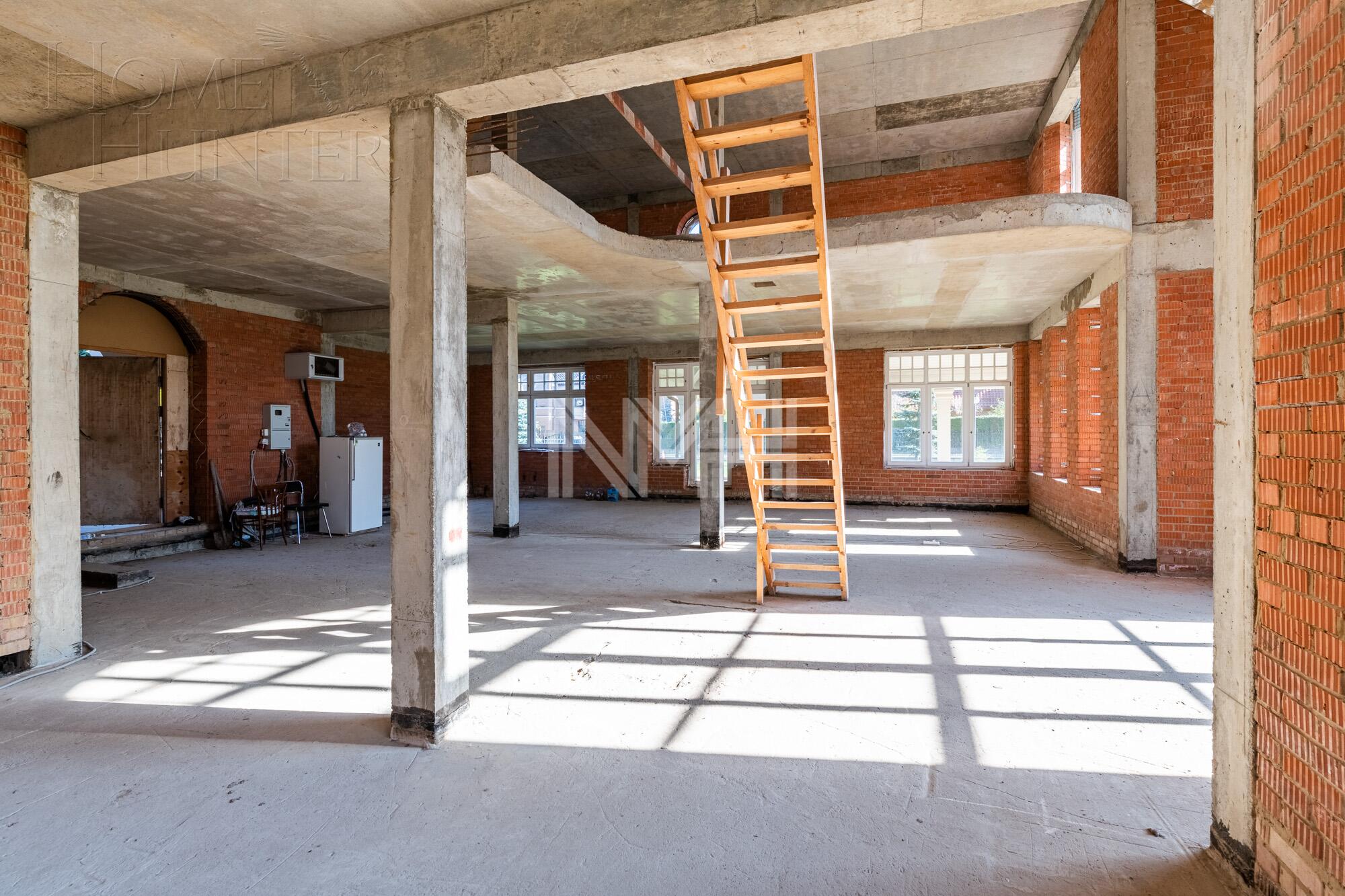 2-этажный коттедж 432.2 м² без отделки