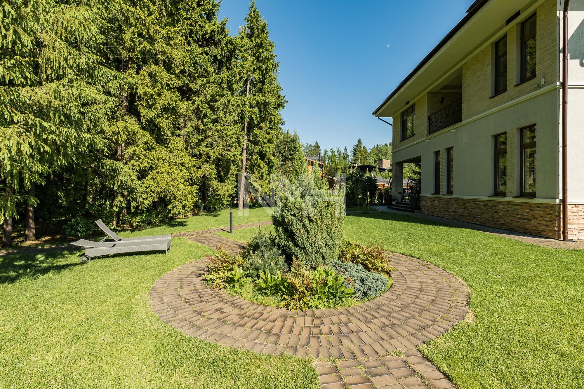 2-этажный коттедж 310 м² с отделкой