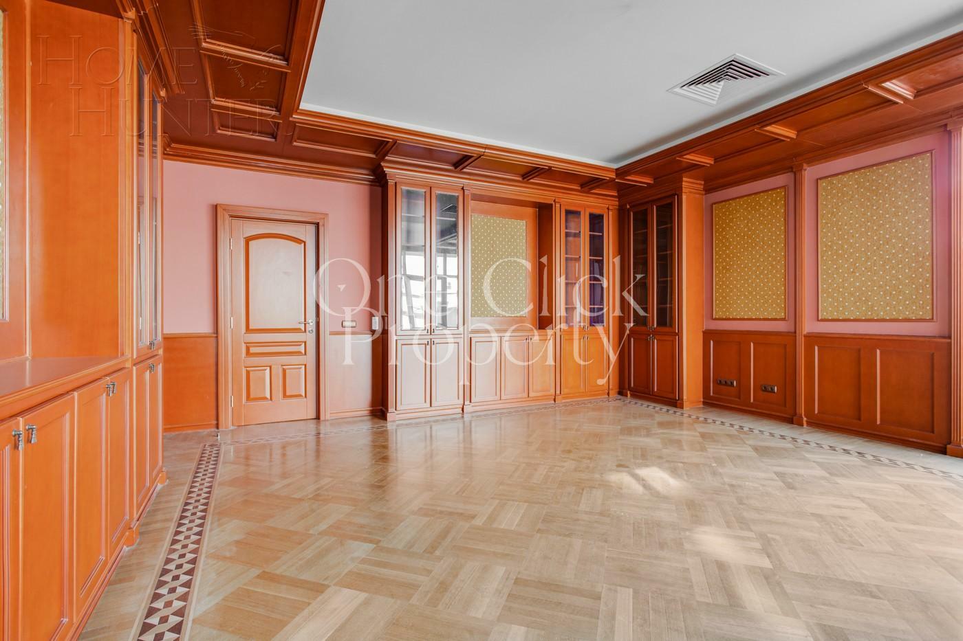 6-КОМН. КВАРТИРА С ОТДЕЛКОЙ 412 М² НА 4 ЭТАЖЕ