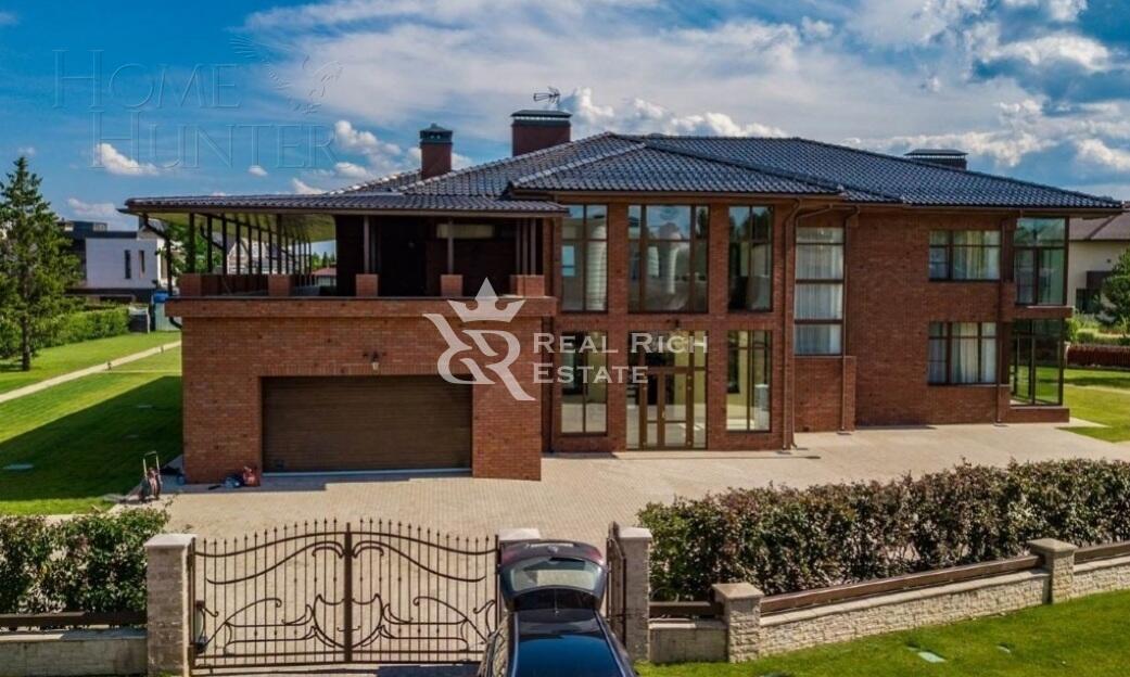 2-этажный коттедж 800 м² с отделкой