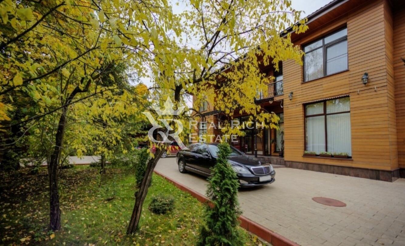 2-этажный коттедж 1 350 м² с отделкой