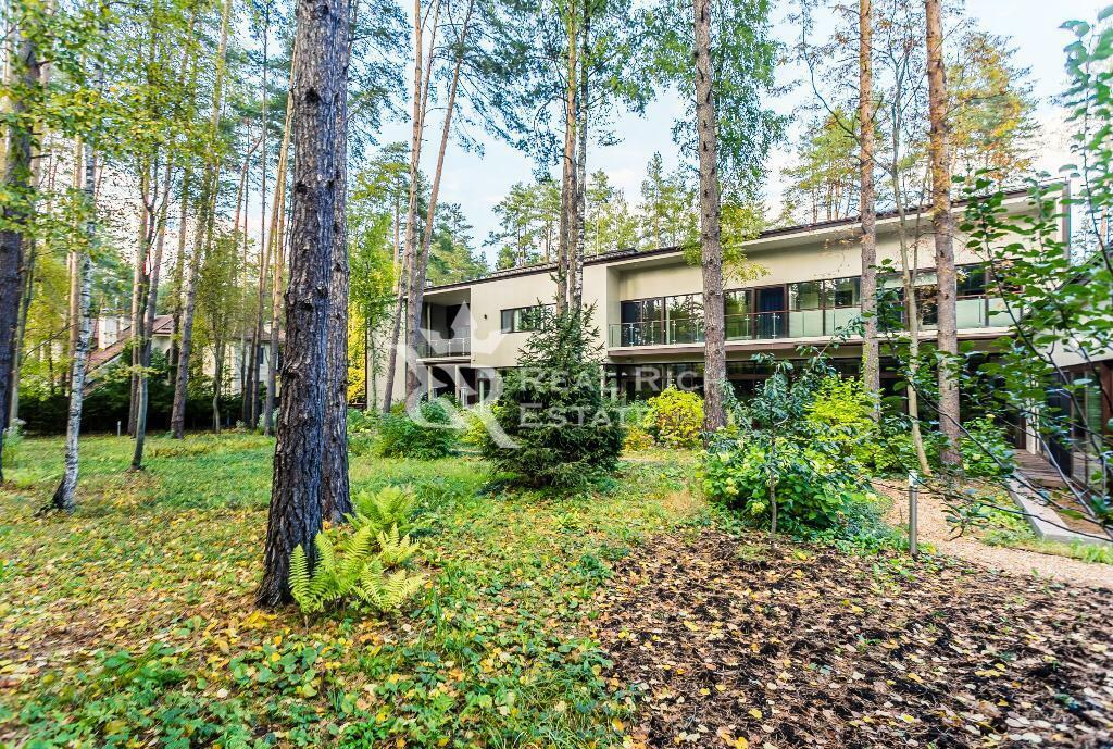 2-этажный коттедж 1 200 м² с отделкой