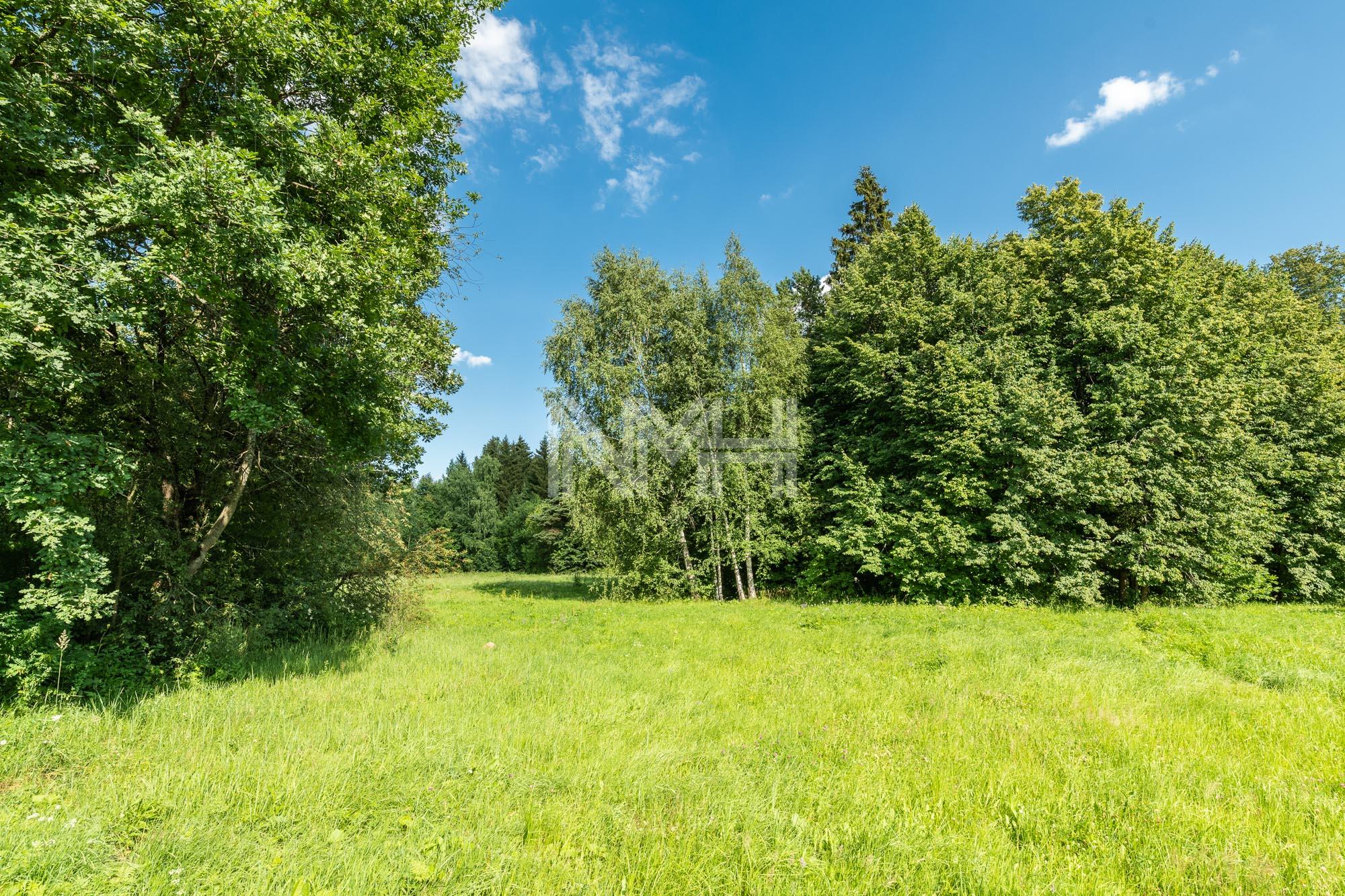 Участок 103.12 сот. в охраняемом поселке