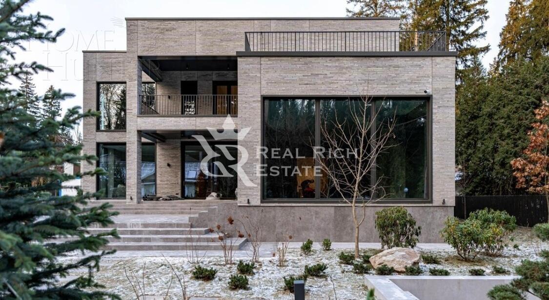 2-этажный коттедж 851 м² с отделкой