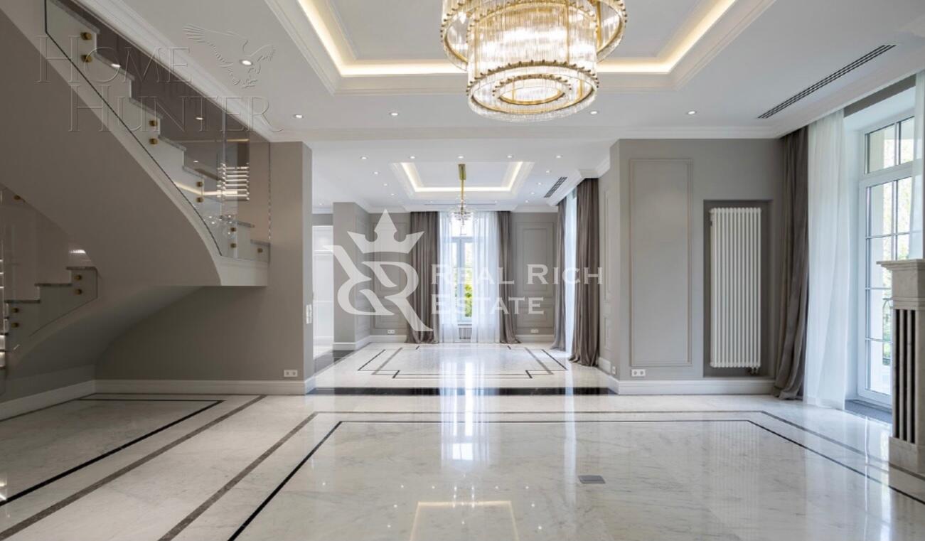 2-этажный коттедж 420 м² с отделкой