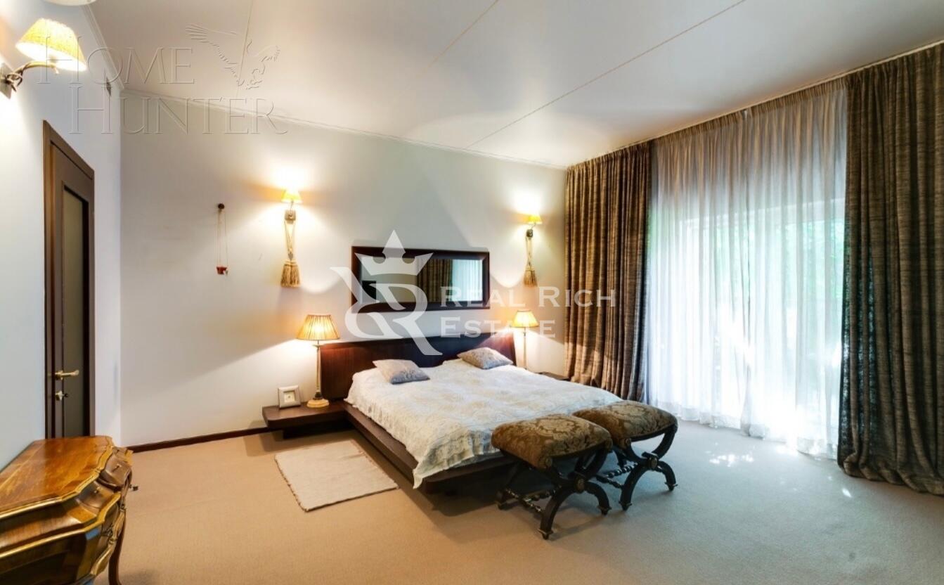 3-этажный коттедж 840 м² с отделкой