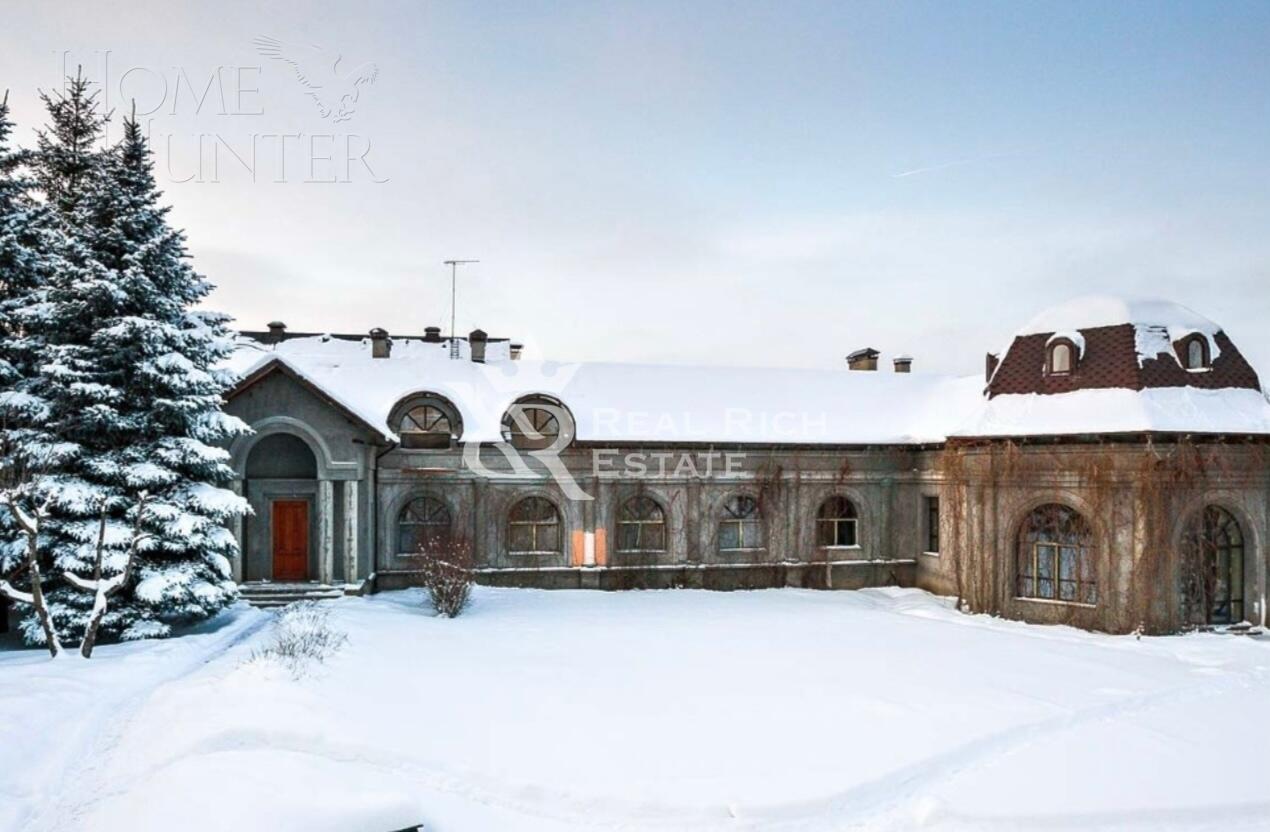 2-этажный коттедж 1 350 м² с отделкой