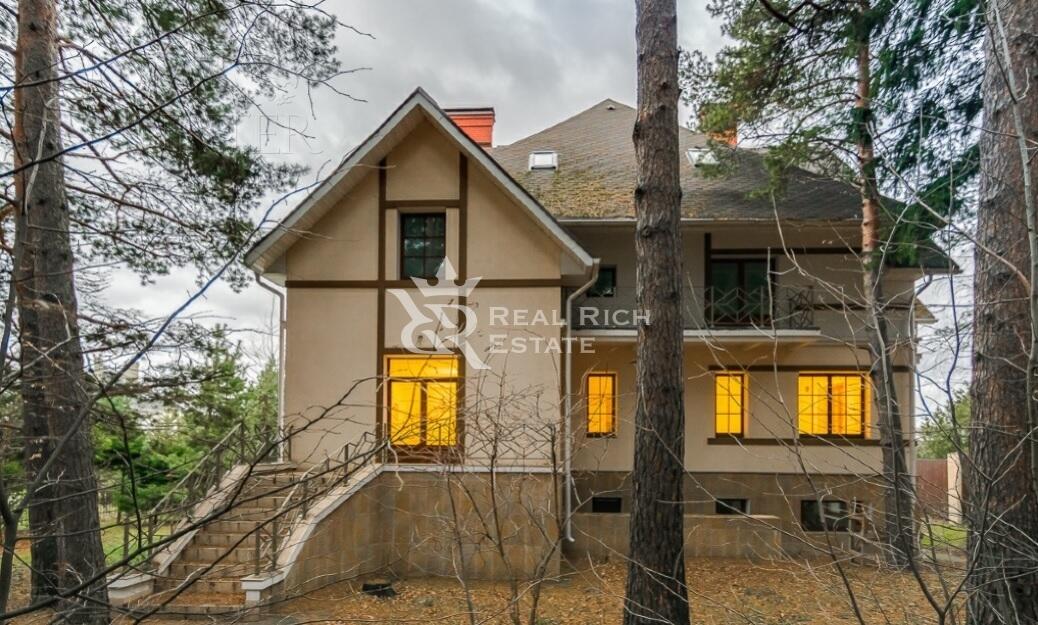 2-этажный коттедж 624 м² с отделкой