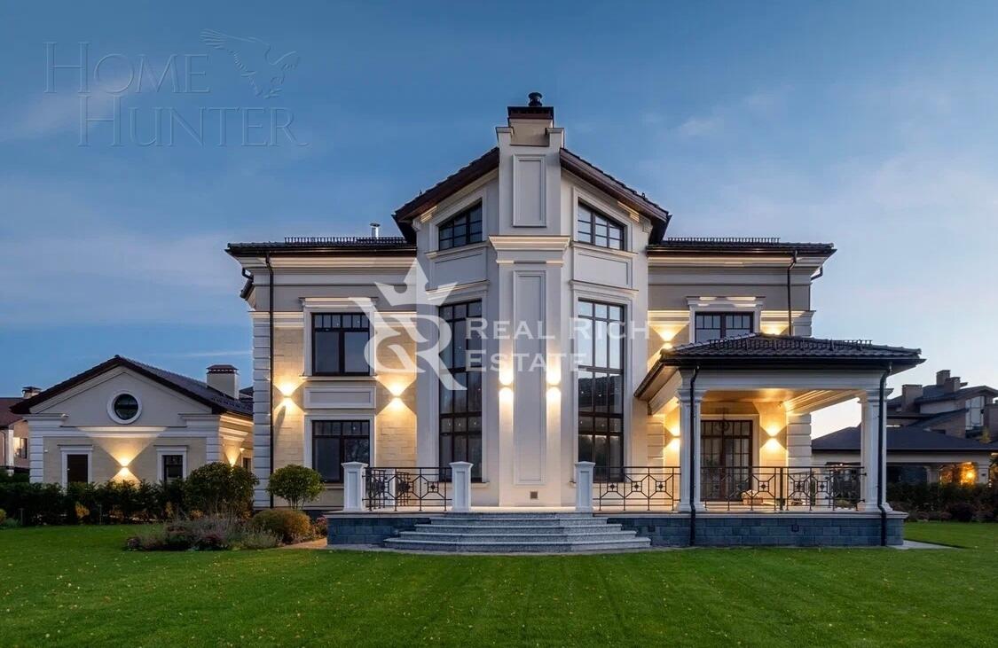 2-этажный коттедж 800 м² с отделкой