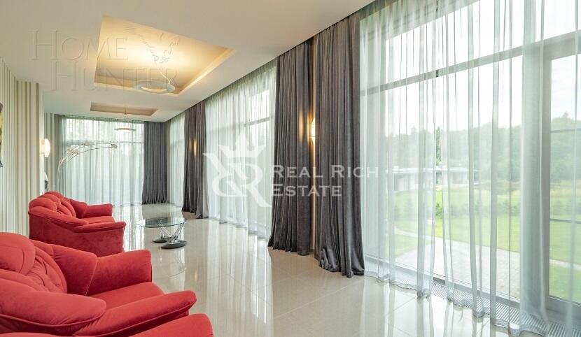 2-этажный коттедж 1 400 м² с отделкой