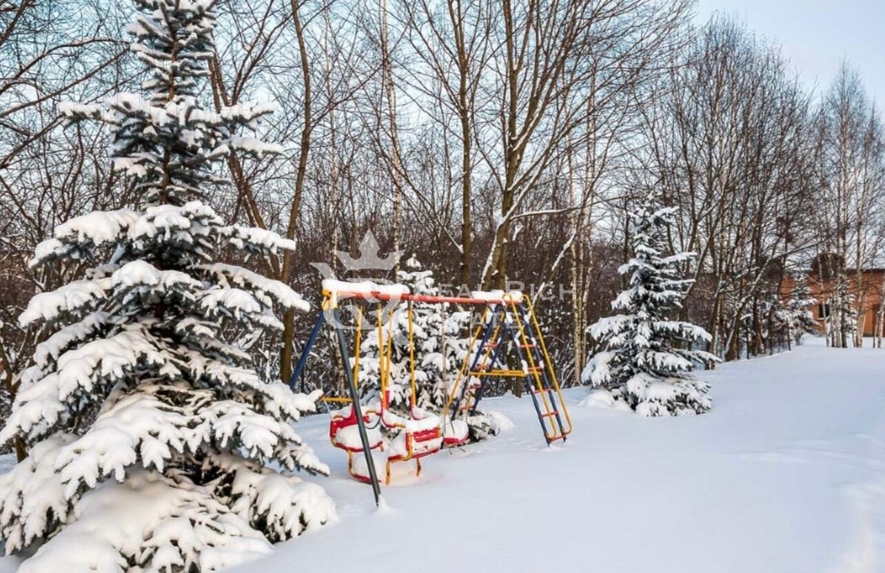 2-этажный коттедж 1 350 м² с отделкой