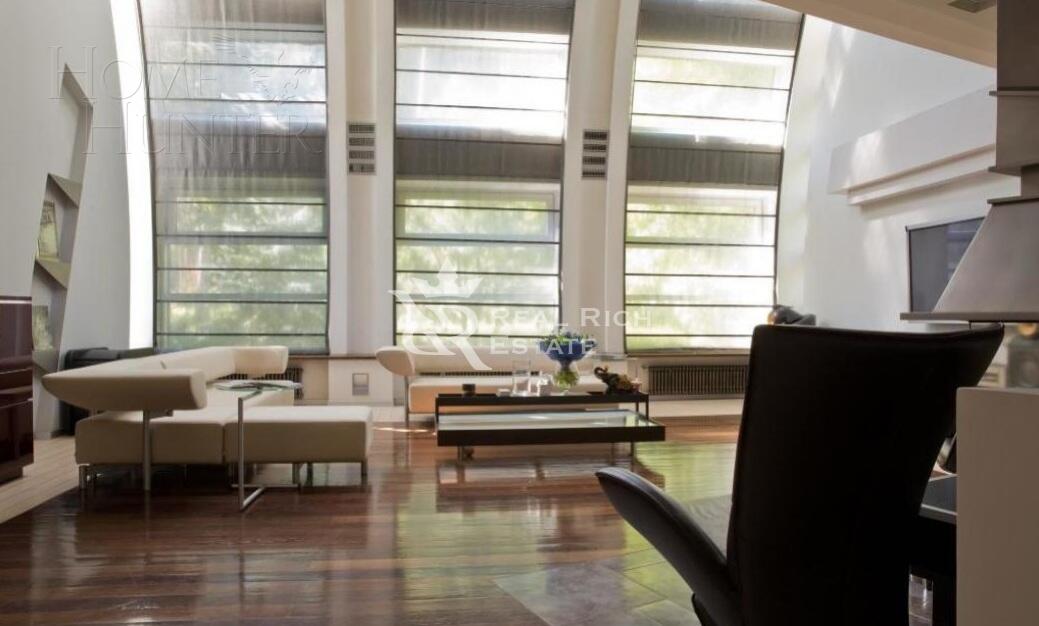 2-этажный коттедж 1 200 м² с отделкой