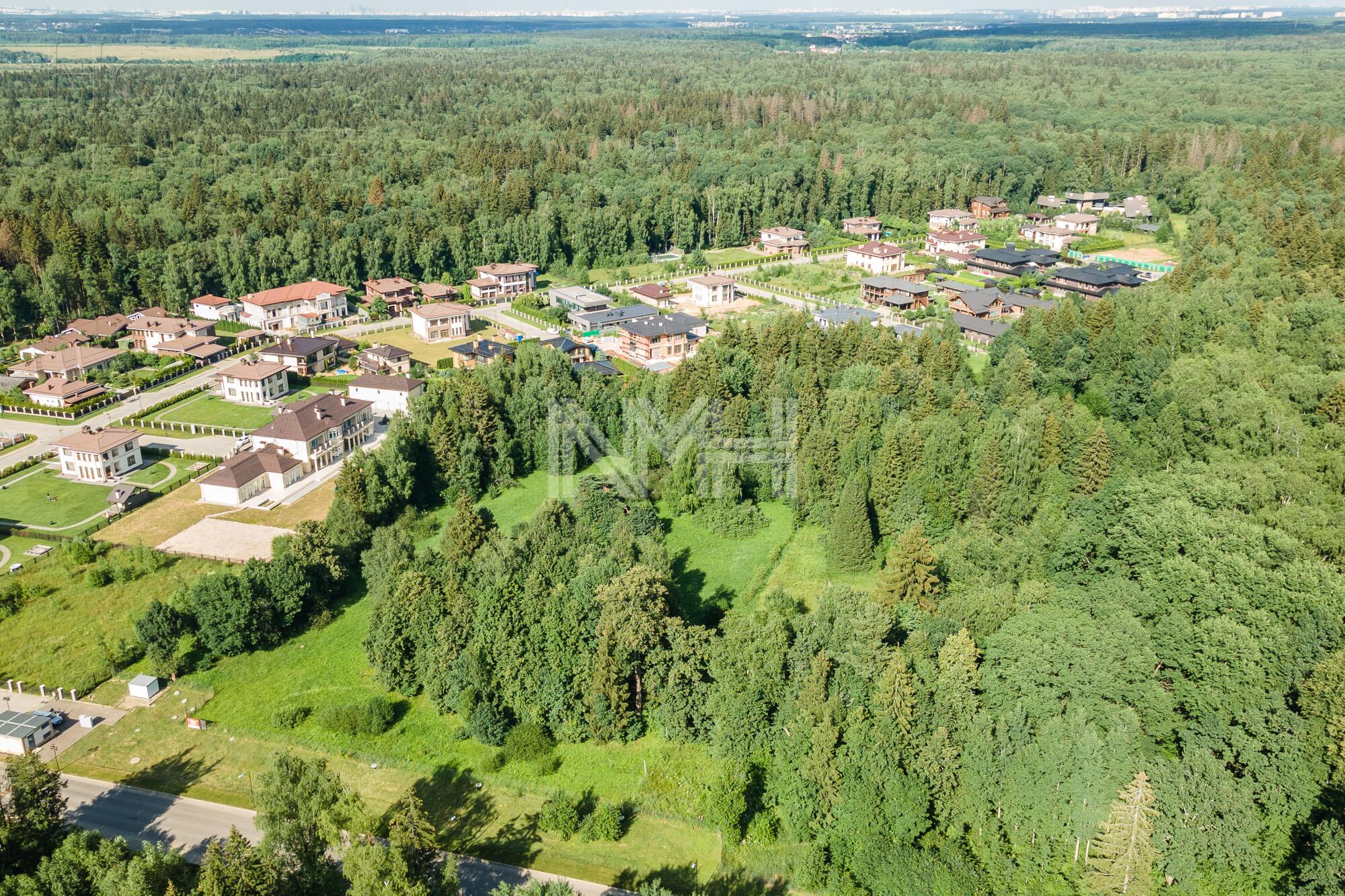 Участок 292.29 сот. в охраняемом поселке