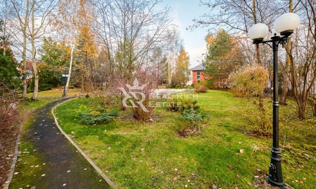 3-этажный коттедж 722 м² с отделкой