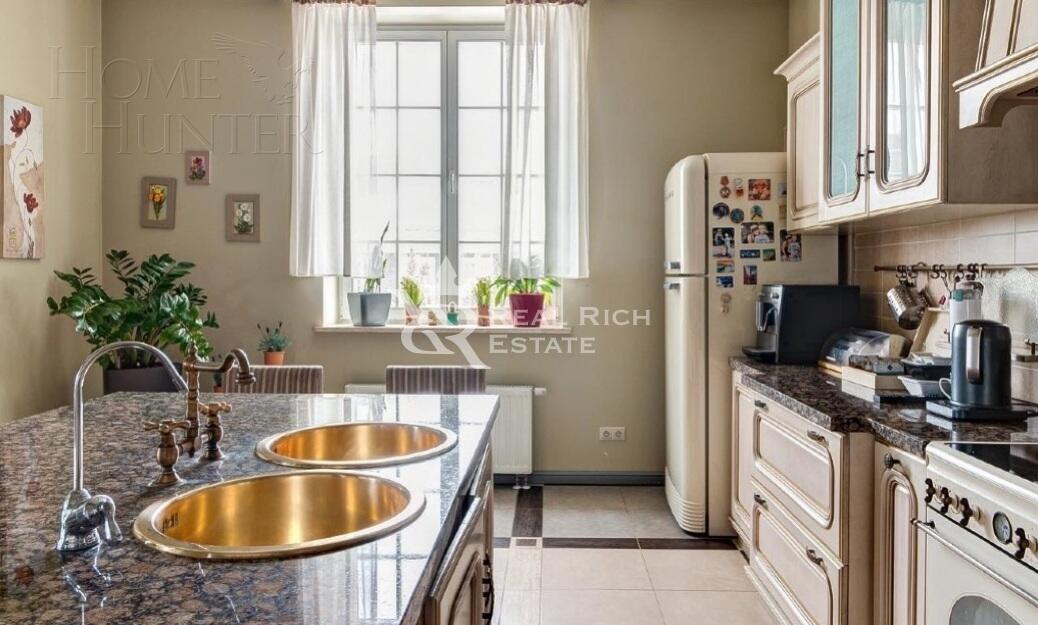 2-этажный коттедж 550 м² с отделкой