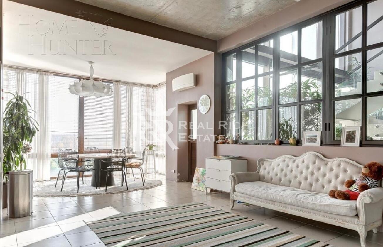 2-этажный коттедж 1 000 м² с отделкой